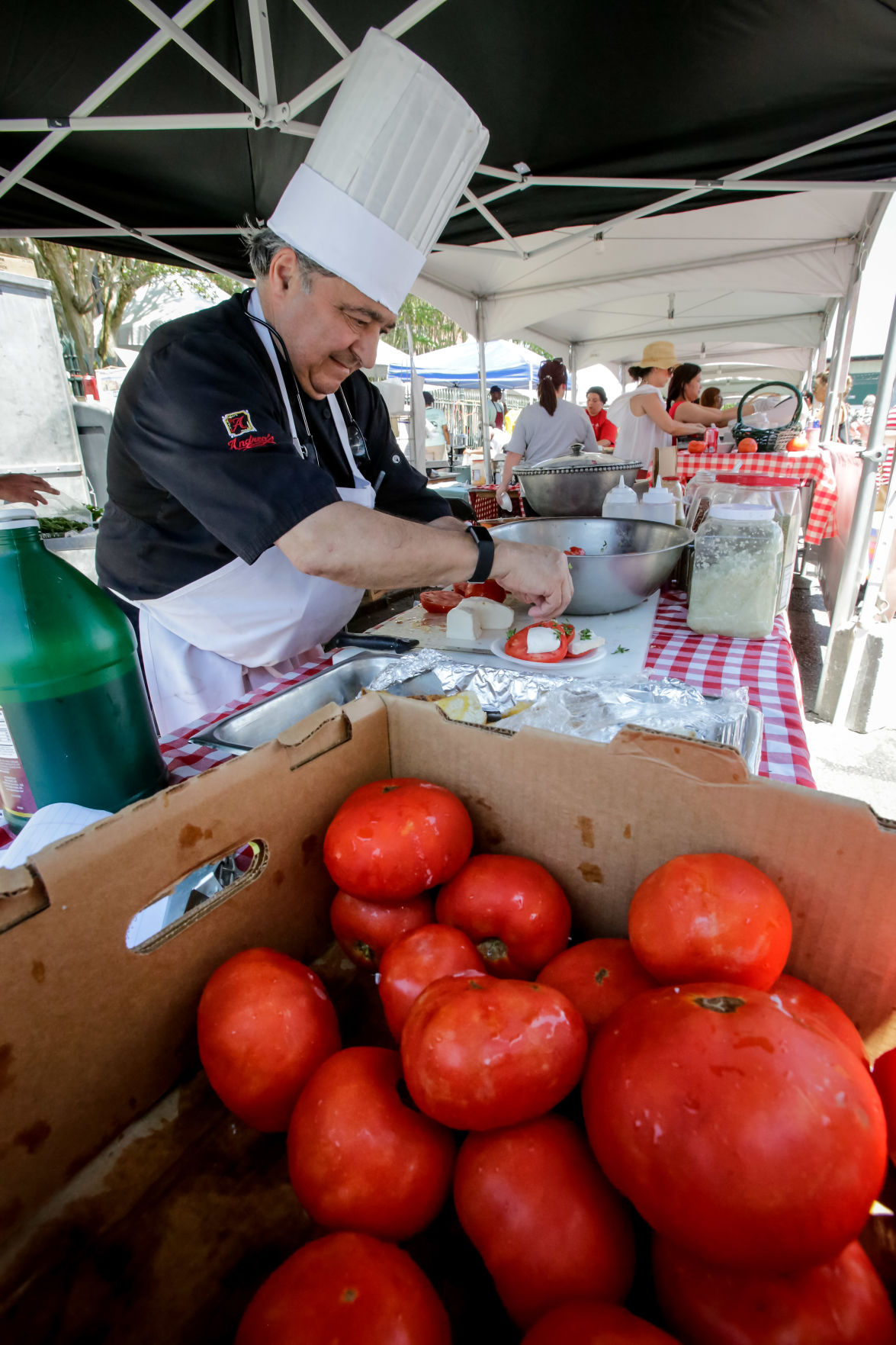 NO.tomatofest.060919.1154.jpg